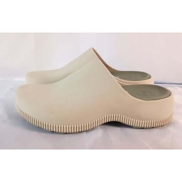 Cougar Sven Sand Slip On Round Toe Comfort Clogs Size 10 Luxmotion Comfort - Picture 1 of 9